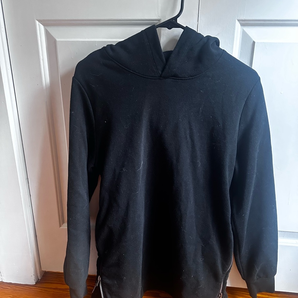 Nursing Hoodie with Zipper Details